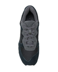 Baskets basses en daim noires Asics