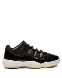 Baskets basses en daim noires Jordan