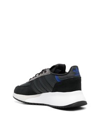 Baskets basses en daim noires adidas