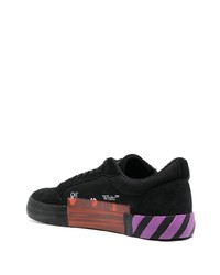 Baskets basses en daim noires Off-White