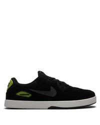 Baskets basses en daim noires Nike