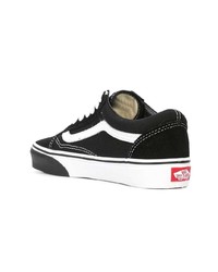 Baskets basses en daim noires Vans