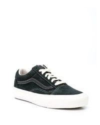 Baskets basses en daim noires Vans