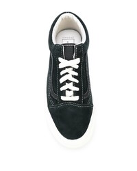 Baskets basses en daim noires Vans