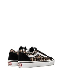 Baskets basses en daim noires Vans