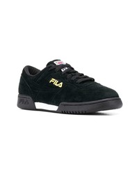 Baskets basses en daim noires Fila