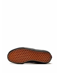 Baskets basses en daim noires Vans