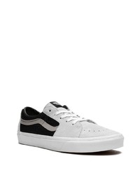 Baskets basses en daim noires Vans