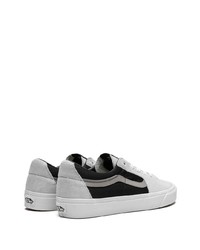 Baskets basses en daim noires Vans