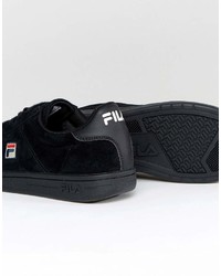 Baskets basses en daim noires Fila