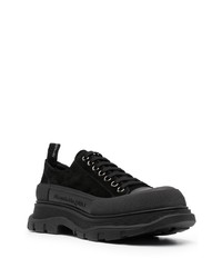 Baskets basses en daim noires Alexander McQueen