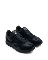 Baskets basses en daim noires Reebok