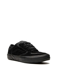 Baskets basses en daim noires Vans