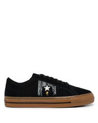 Baskets basses en daim noires Converse