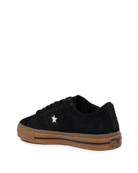 Baskets basses en daim noires Converse