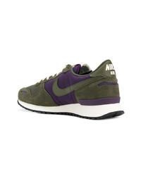 Baskets basses en daim olive Nike