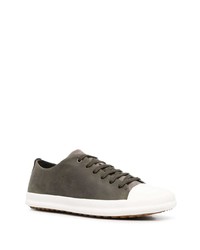 Baskets basses en daim olive Camper