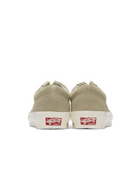 Baskets basses en daim olive Vans