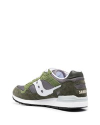 Baskets basses en daim olive Saucony