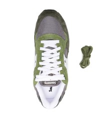 Baskets basses en daim olive Saucony