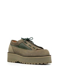 Baskets basses en daim olive White Mountaineering