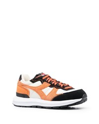 Baskets basses en daim orange Diadora