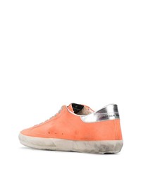 Baskets basses en daim orange Golden Goose