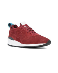 Baskets basses en daim rouges New Balance