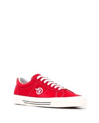 Baskets basses en daim rouges Vans