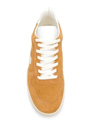 Baskets basses en daim tabac Veja