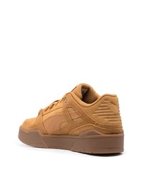 Baskets basses en daim tabac Puma