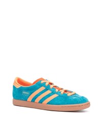 Baskets basses en daim turquoise adidas