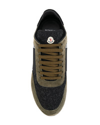 Baskets basses en daim vert foncé Moncler