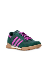 Baskets basses en daim vert foncé adidas