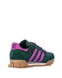 Baskets basses en daim vert foncé adidas