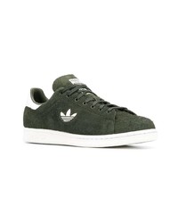 Baskets basses en daim vert foncé adidas