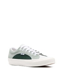 Baskets basses en daim vert menthe Vans