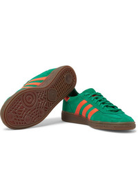 Baskets basses en daim vertes adidas Originals