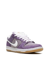 Baskets basses en daim violet clair Nike