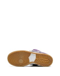 Baskets basses en daim violet clair Nike