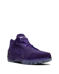 Baskets basses en daim violettes Nike