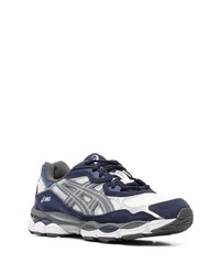 Baskets basses en daim violettes Asics