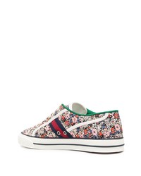 Baskets basses en toile à fleurs multicolores Gucci