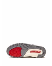 Baskets basses en toile beiges Jordan