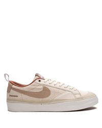 Baskets basses en toile beiges Nike