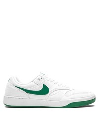 Baskets basses en toile blanc et vert Nike