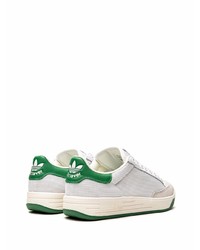 Baskets basses en toile blanc et vert adidas