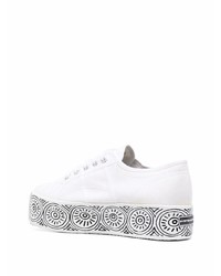 Baskets basses en toile blanches Superga