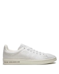 Baskets basses en toile blanches adidas