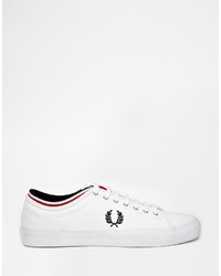 Baskets basses en toile blanches Fred Perry